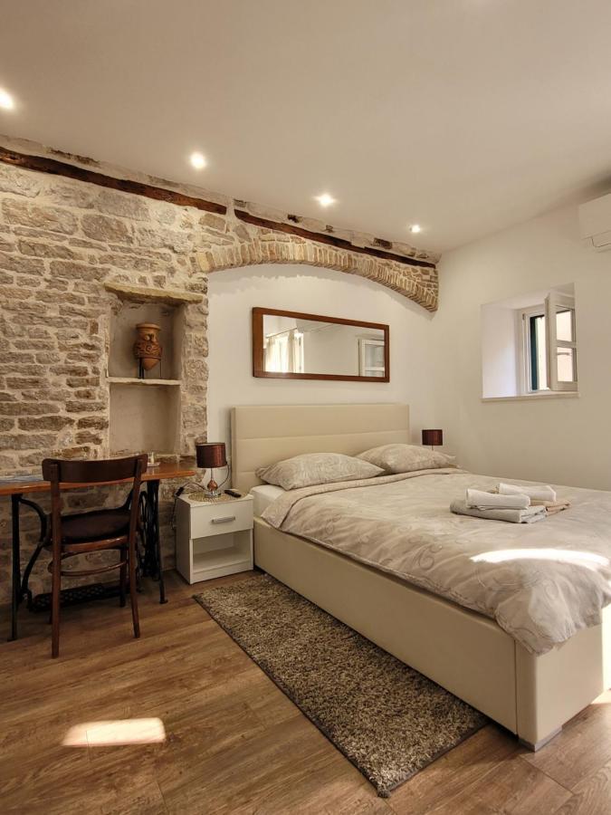 Sebenico Luxury Rooms Sibenik Exterior photo